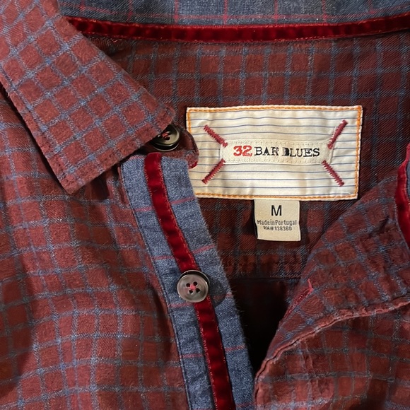 32 Bar Blues Red and Blue Checkered Button Down Size Medium - Picture 12 of 14